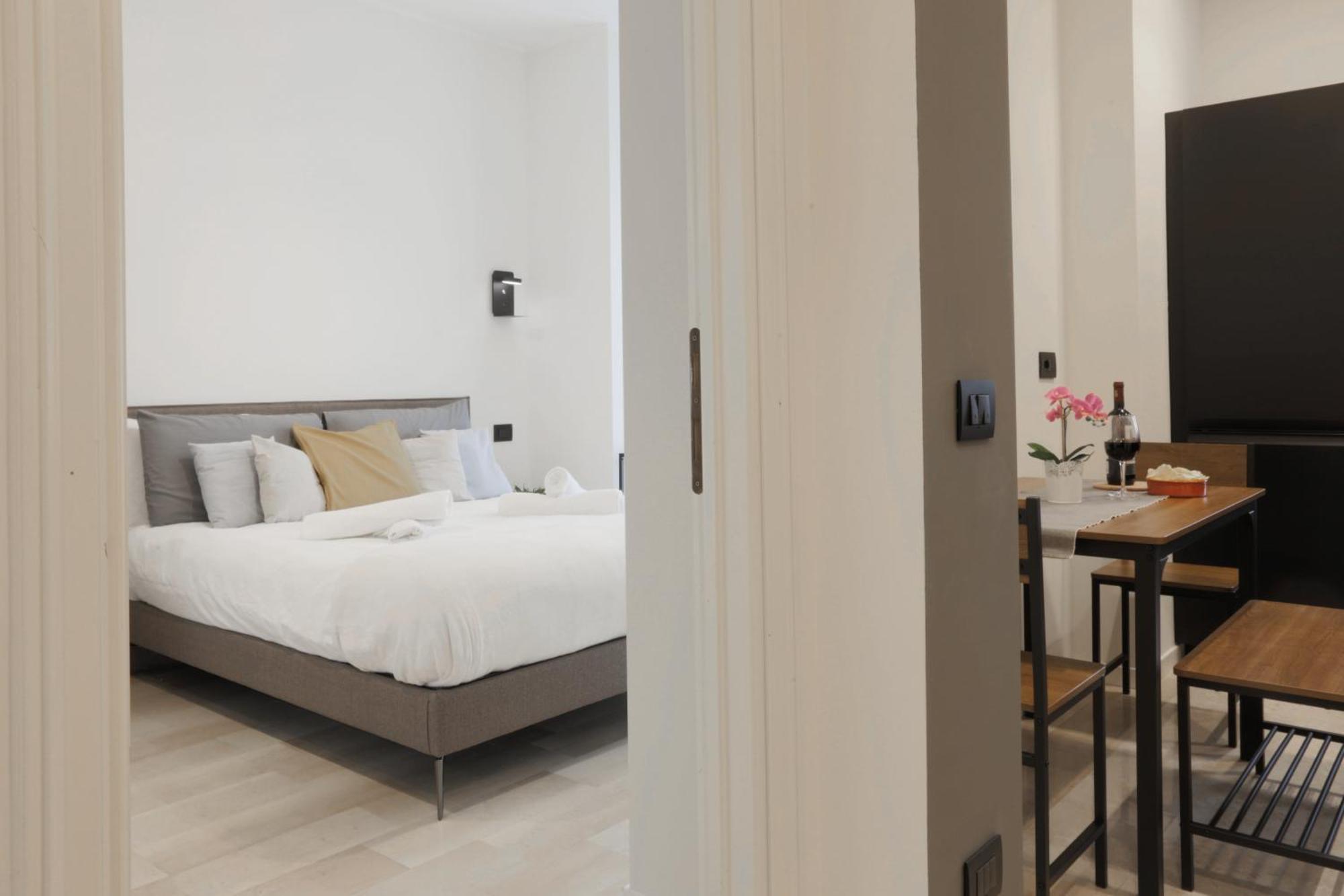 New Modern Flat 10 Minutes Walk From Central Station Milaan Buitenkant foto